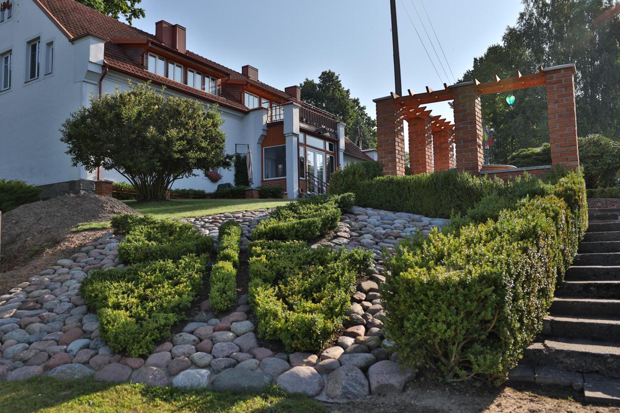Asmonienes Sveciu Namai "Senoji Mokyklele" Hotel Smalininkai Exterior foto